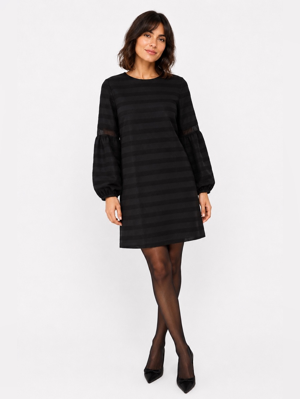 Adelyn Rae Black Ruffle-Sleeve Tunic Top size medium